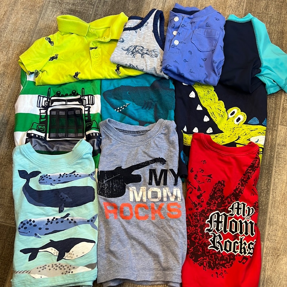Boys 20 piece lot, tops, bottoms, pajamas - Picture 1 of 2